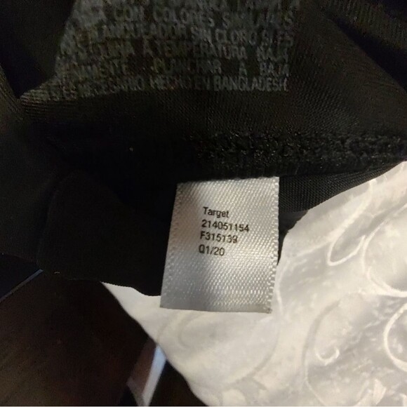 Target Black Women's All In Motion Strappy Bralette Size Medium EUC - Picture 3 of 4